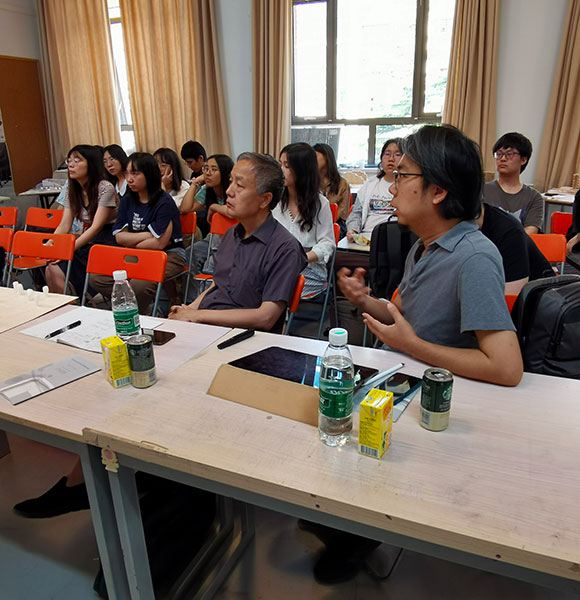 王哲應邀擔任北建大“北京外城東南角樓未來(lái)城市生活綜合體設計”終期考評評圖評委